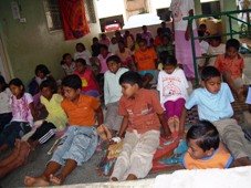 kids doing yoga